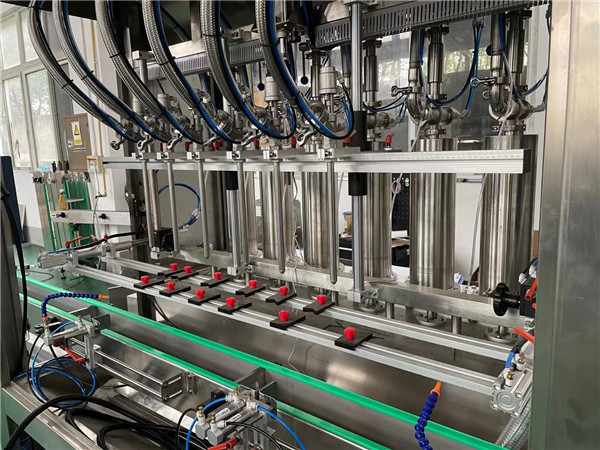 Butiran Mesin Pengisian Omboh Automatik