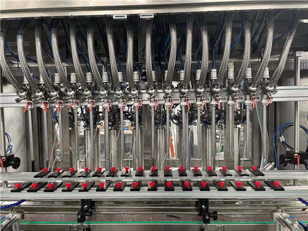 Butiran Mesin Pengisian Omboh Automatik